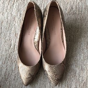 Taryn Rose Pumps